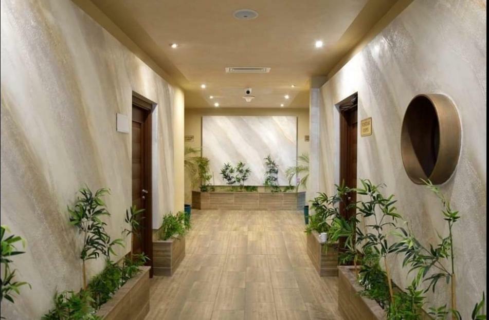 Plaisir Hotell Ploieşti Exteriör bild